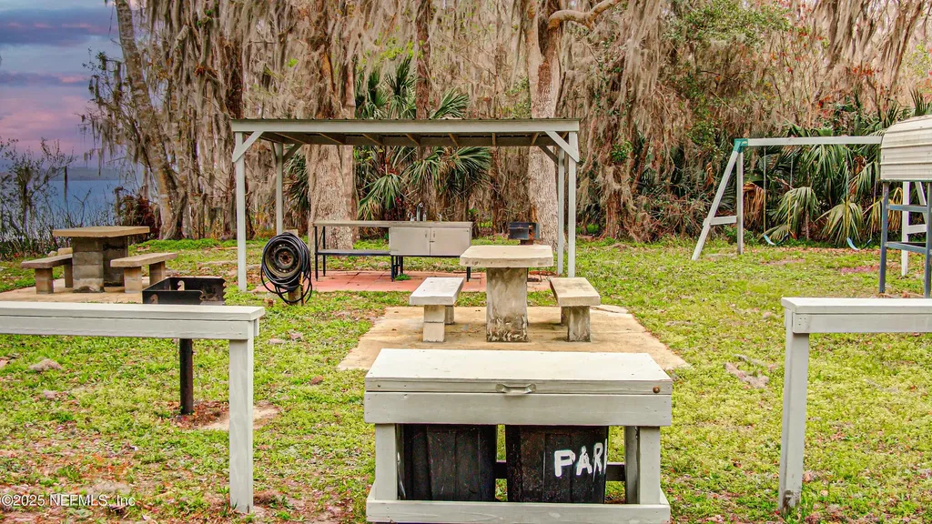 122 Gardenia Avenue Georgetown FL 32139