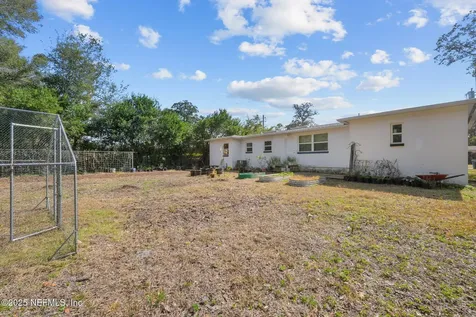 8375 Bordeau Avenue N Jacksonville FL 32211