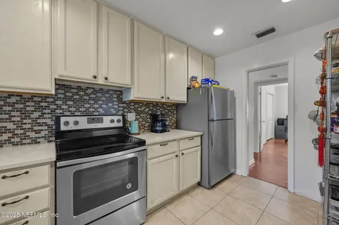 8375 Bordeau Avenue N Jacksonville FL 32211