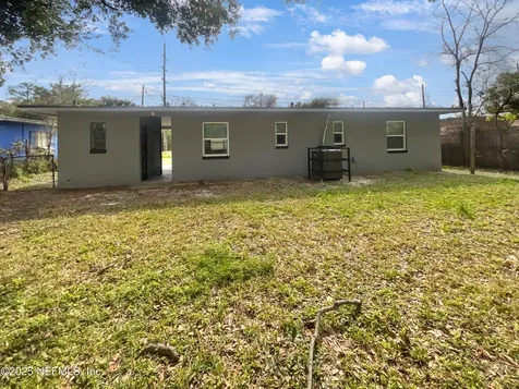 135 W 44th Street Jacksonville FL 32208