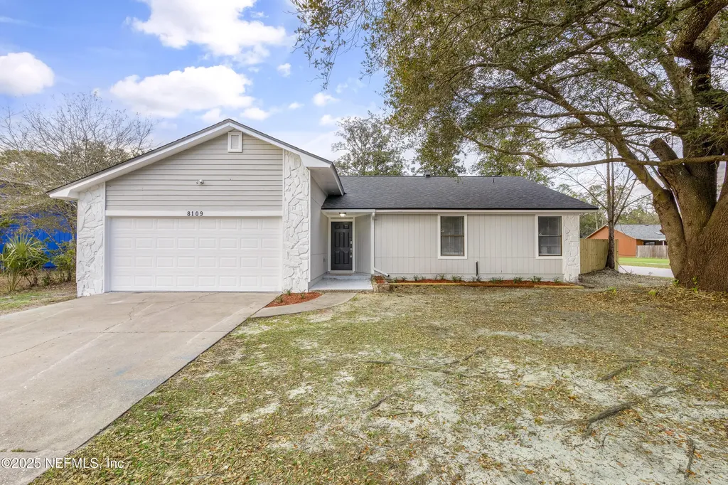8109 Colonnade Court W Jacksonville FL 32244