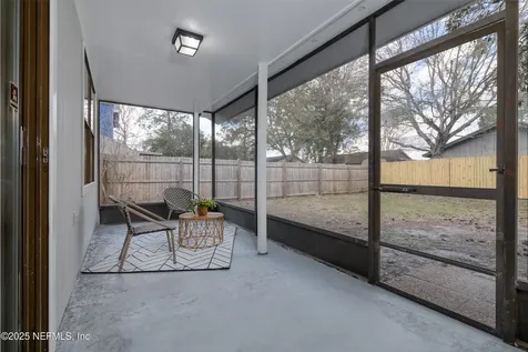 8109 Colonnade Court W Jacksonville FL 32244
