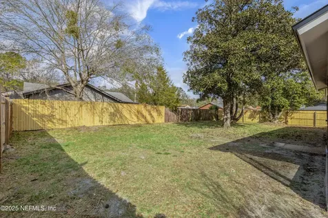 8109 Colonnade Court W Jacksonville FL 32244