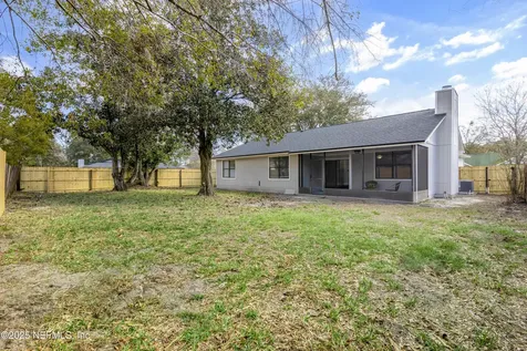 8109 Colonnade Court W Jacksonville FL 32244