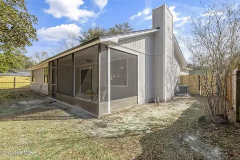 8109 Colonnade Court W Jacksonville FL 32244