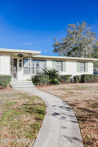 7077 Holiday Road N Jacksonville FL 32216