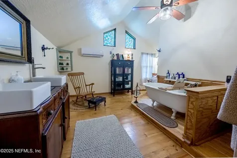 2344 NE Washington Street Lake City FL 32055