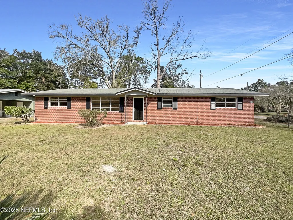 219 Ivy Street Macclenny FL 32063