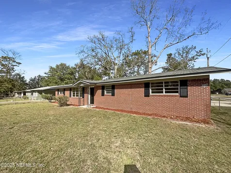 219 Ivy Street Macclenny FL 32063