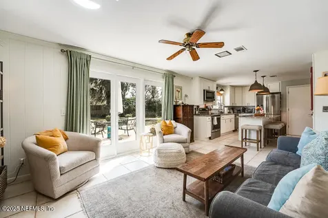 8481 Philrose Drive W Jacksonville FL 32217