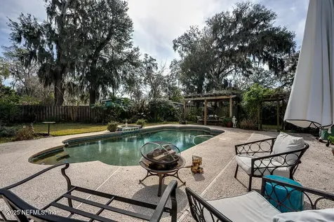 8481 Philrose Drive W Jacksonville FL 32217