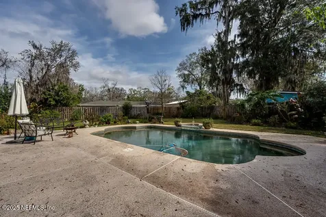 8481 Philrose Drive W Jacksonville FL 32217