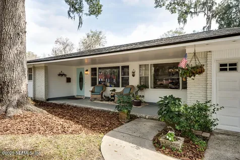 8481 Philrose Drive W Jacksonville FL 32217
