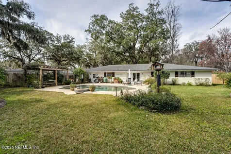 8481 Philrose Drive W Jacksonville FL 32217