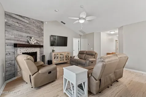 13589 Capistrano Drive S Jacksonville FL 32224