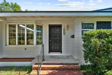 2509 Columbine Drive N Jacksonville FL 32211