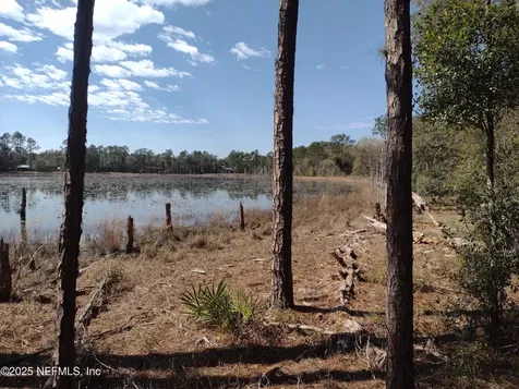 93 Tucker Lake Road Melrose FL 32666