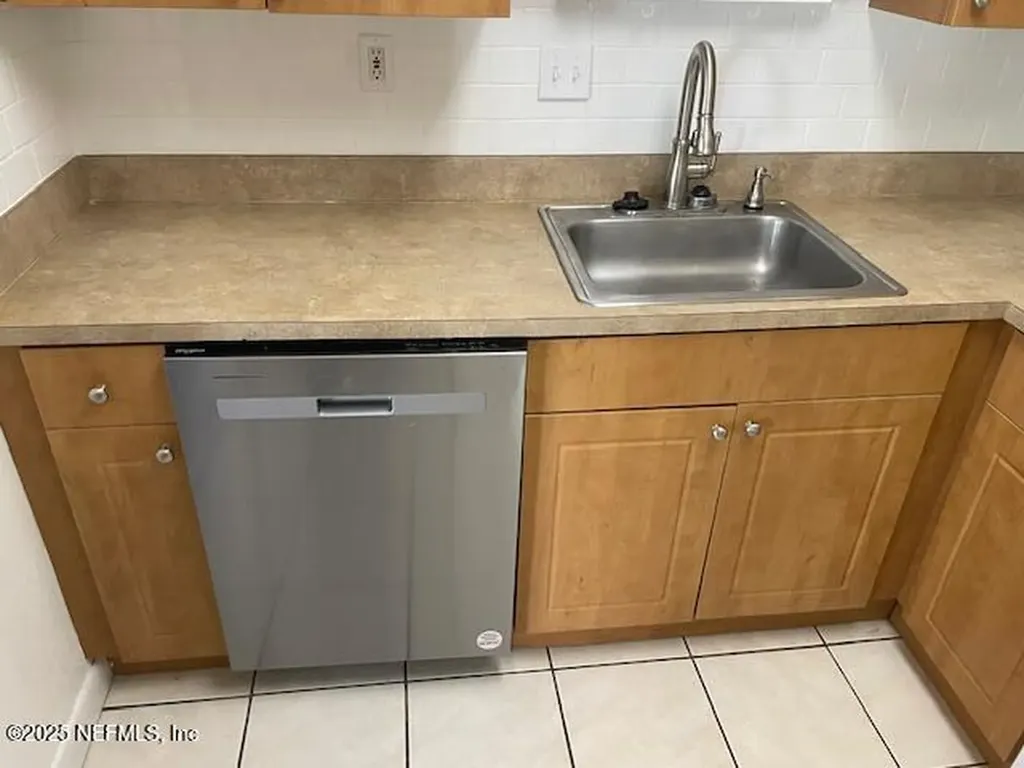5811 Atlantic Boulevard Jacksonville FL 32207