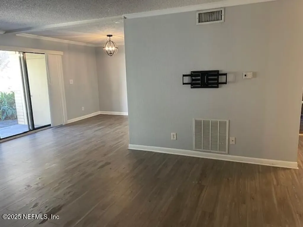 5811 Atlantic Boulevard Jacksonville FL 32207