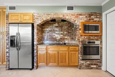 2273 The Woods Drive E Jacksonville FL 32246
