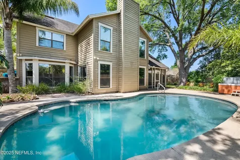 2273 The Woods Drive E Jacksonville FL 32246