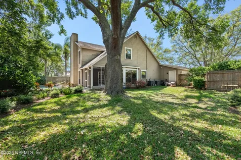 2273 The Woods Drive E Jacksonville FL 32246