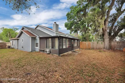 217 Aquarius Circle N Jacksonville FL 32216
