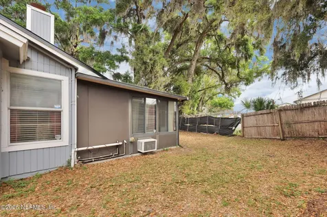 217 Aquarius Circle N Jacksonville FL 32216