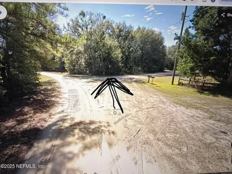 101 Debra Circle Interlachen FL 32148