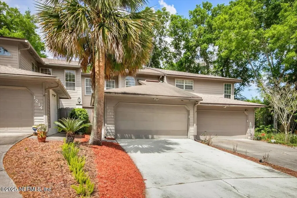 1216 Radis Place Jacksonville FL 32225