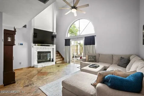 1216 Radis Place Jacksonville FL 32225