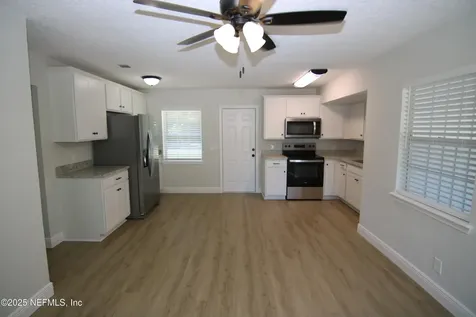4104 Forest Boulevard Jacksonville FL 32246