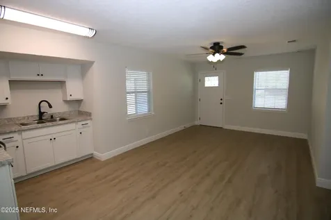 4104 Forest Boulevard Jacksonville FL 32246