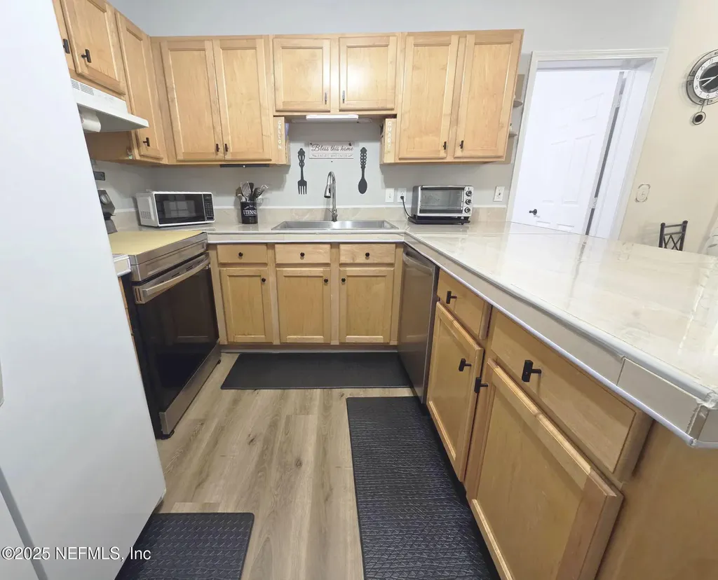 231 3rd (includes Adjacent Lot) Street W Baldwin FL 32234