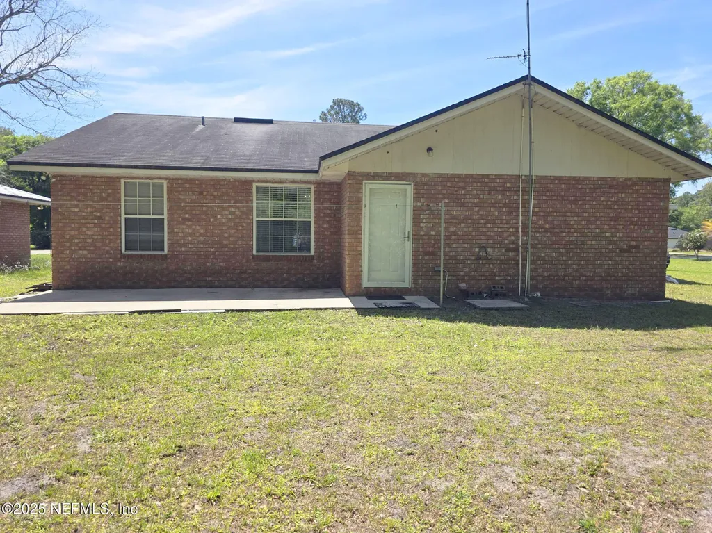231 3rd (includes Adjacent Lot) Street W Baldwin FL 32234