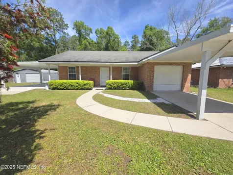 231 3rd (includes Adjacent Lot) Street W Baldwin FL 32234