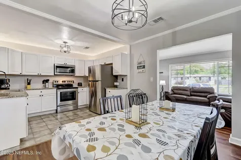 6924 Waikiki Road Jacksonville FL 32216
