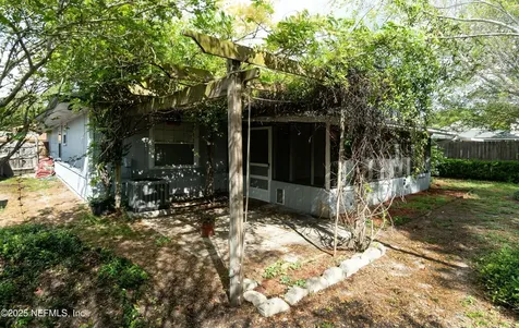 8049 Buchannan Court Jacksonville FL 32244
