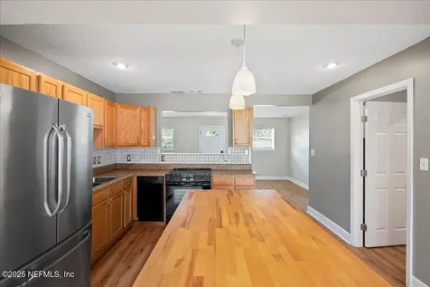 10548 Airport Terrace Drive Jacksonville FL 32225
