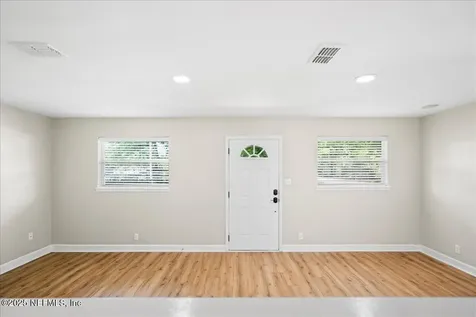 10548 Airport Terrace Drive Jacksonville FL 32225