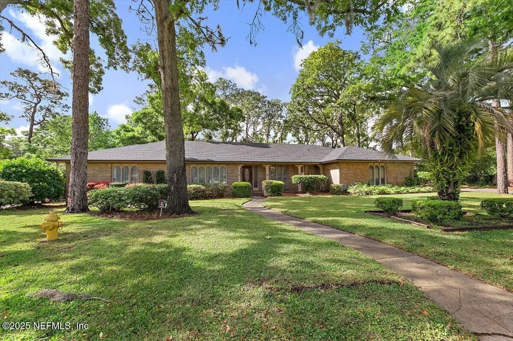 7332 Buckskin Trail S Jacksonville FL 32277
