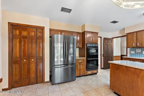 7332 Buckskin Trail S Jacksonville FL 32277