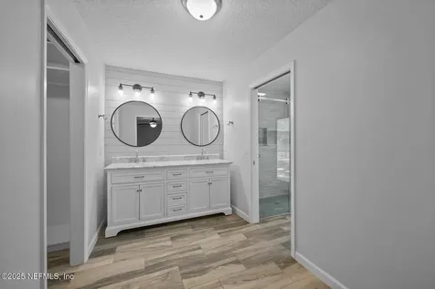 2270 The Woods Drive E Jacksonville FL 32246