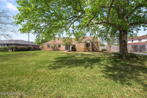 2270 The Woods Drive E Jacksonville FL 32246