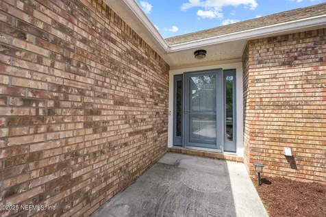 2270 The Woods Drive E Jacksonville FL 32246