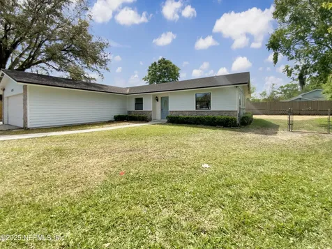 6326 Saradale Court Jacksonville FL 32216