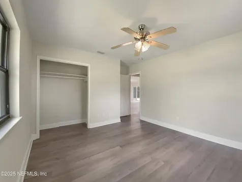 6326 Saradale Court Jacksonville FL 32216
