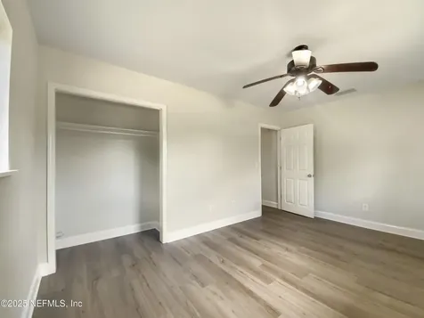 6326 Saradale Court Jacksonville FL 32216
