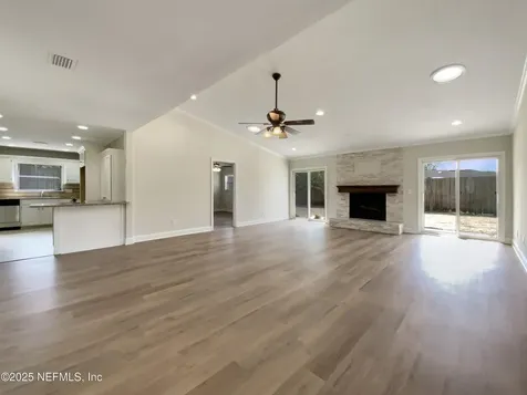 6326 Saradale Court Jacksonville FL 32216