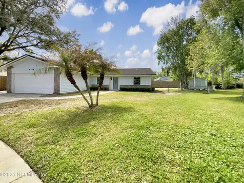 6326 Saradale Court Jacksonville FL 32216